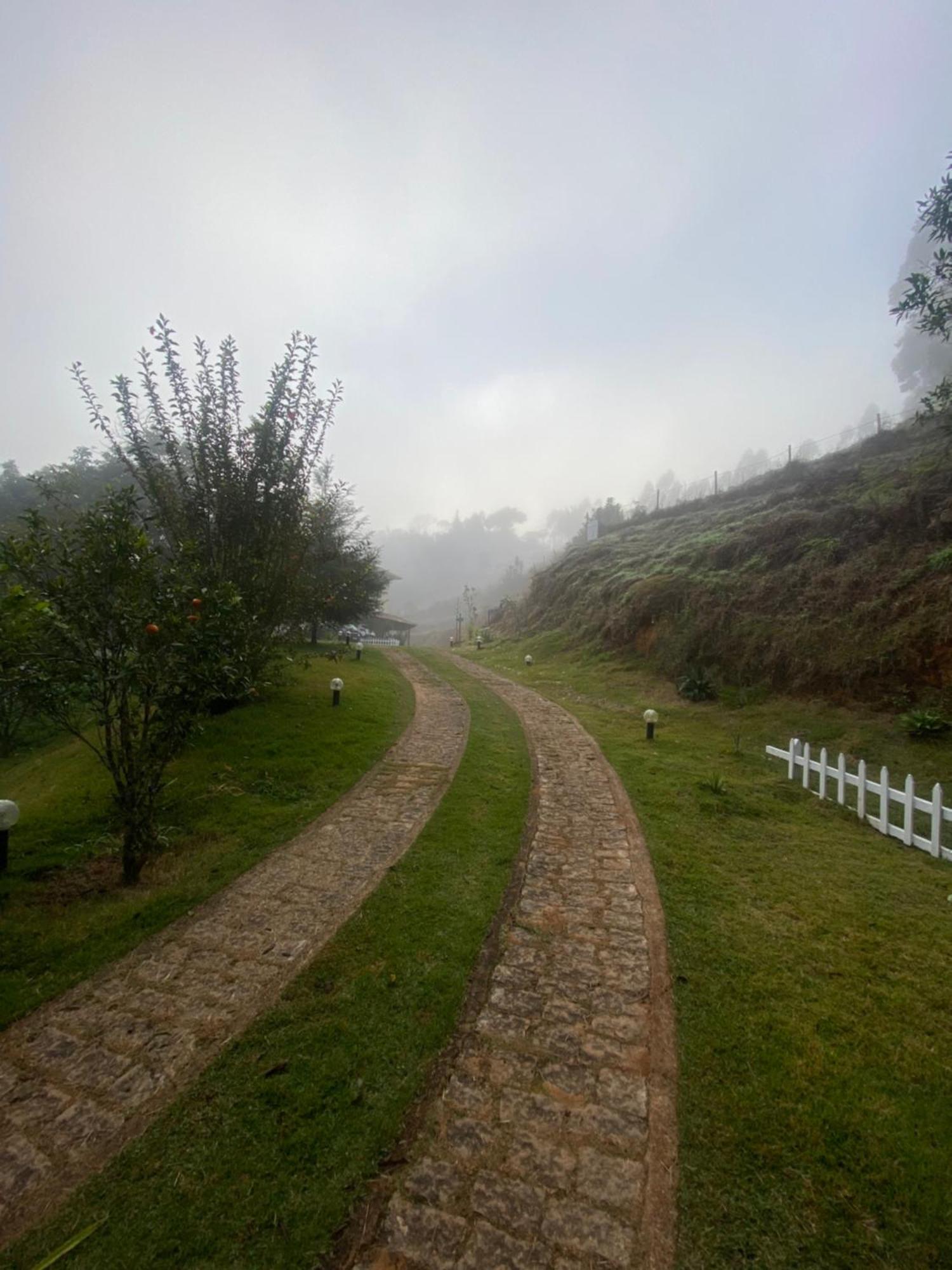 Chale Da Estancia Santa Teresa - Es Alto Sao Lourenco- Proximo Ao Circuito Caravaggio Exterior photo