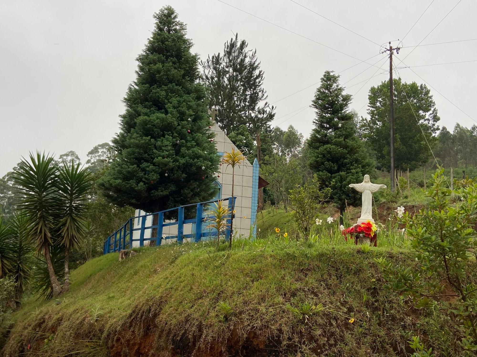 Chale Da Estancia Santa Teresa - Es Alto Sao Lourenco- Proximo Ao Circuito Caravaggio Exterior photo